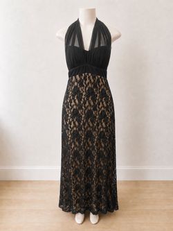 Hermoso vestido negro