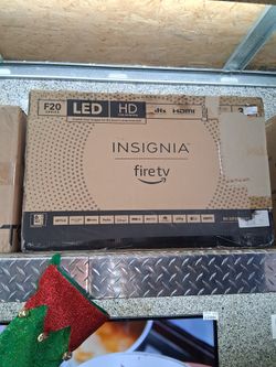 Insignia Smart TV 32" * Black Friday Sale I