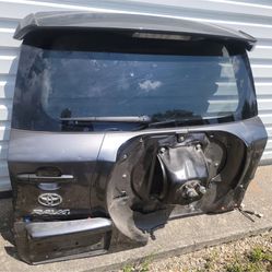 Toyota RAV4 Tailgate Silver Complete