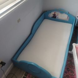 Frozen Toddler Bed 