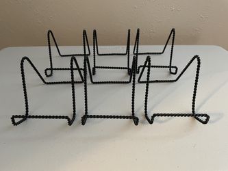 Twisted Wire Display Easels (4") - Set of 6 - Great for classroom libraries or home use!