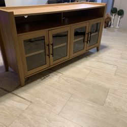 TV stand 