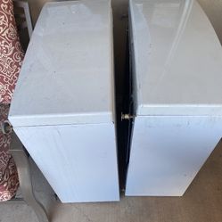 Washer And Dryer Pedistools