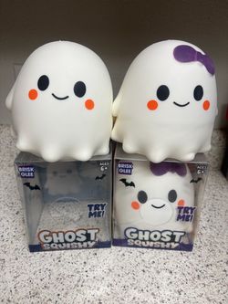 Halloween jumbo ghost squishy