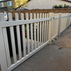 Vinyl Fence 