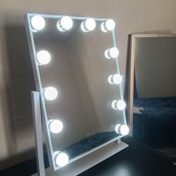 Lighted Vanity Mirror