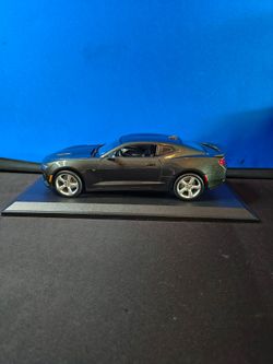 Maisto 2016 Chevy Chevrolet Camaro SS Diecast Model Car Special Edition