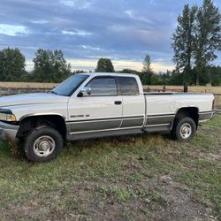 1997 Dodge Ram 2500 (GAS)
