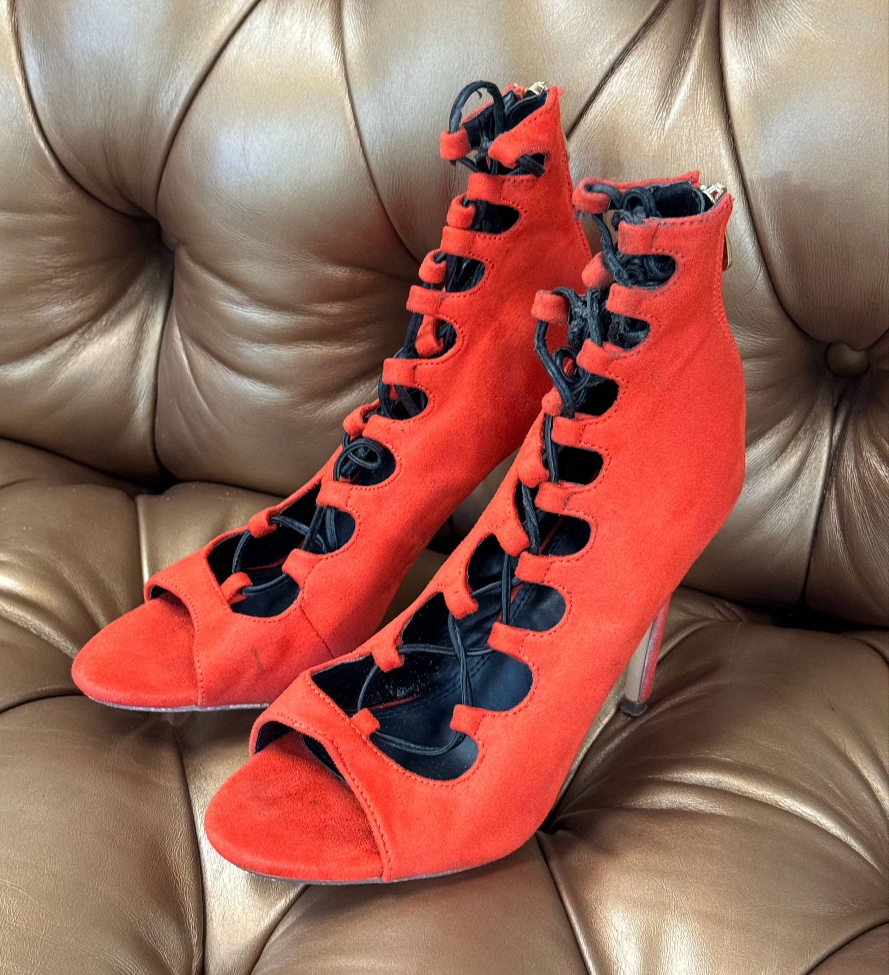 Liliana Red Velvet High Hells Sandals Size 8