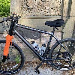Brand New Cannondale Lefty Black Light Pipe Size Large