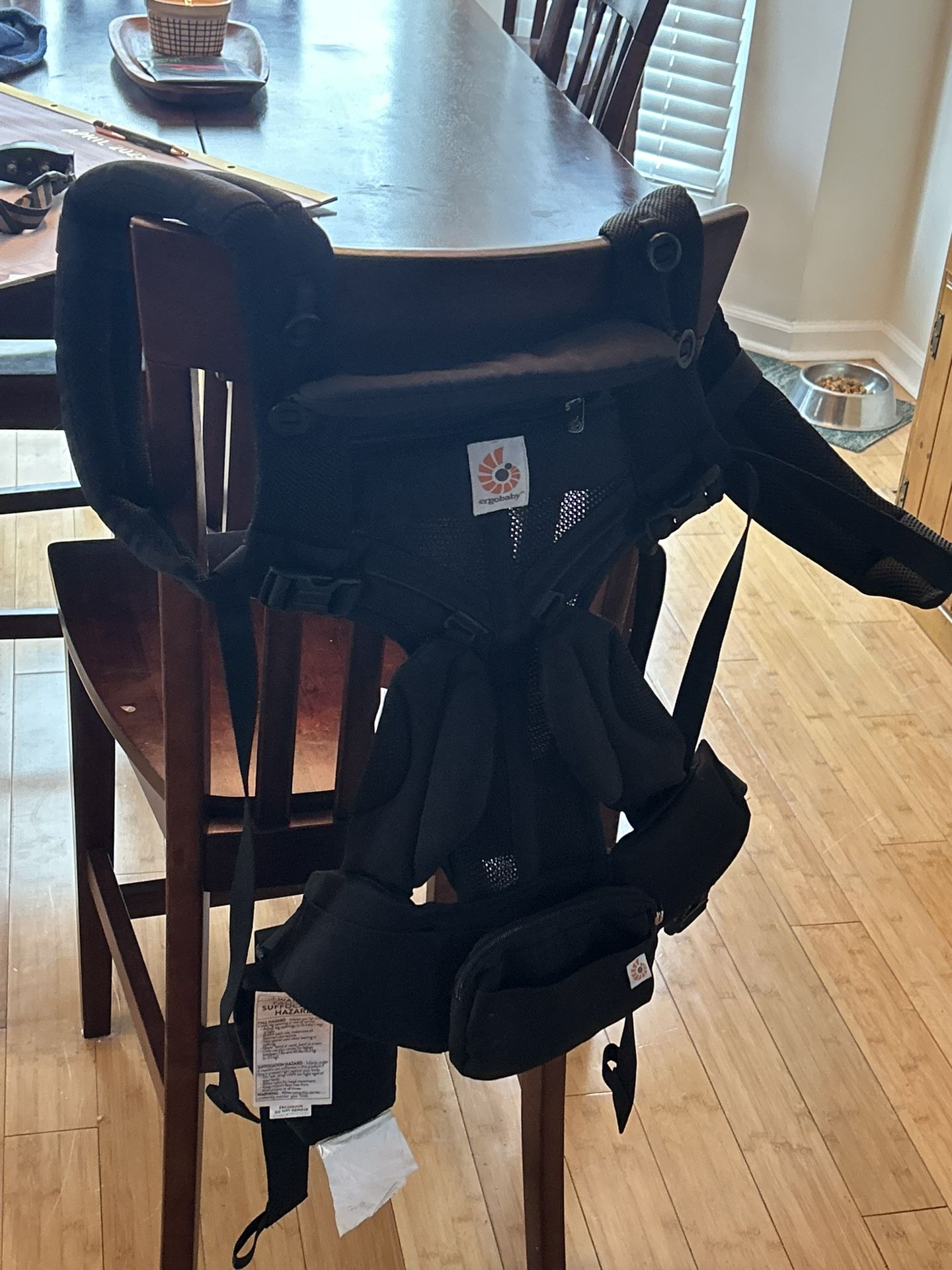 Ergobaby Carrier/booster Seat & Potty Trainer
