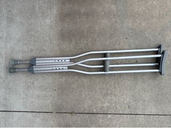 Adjustable Aluminum Crutches