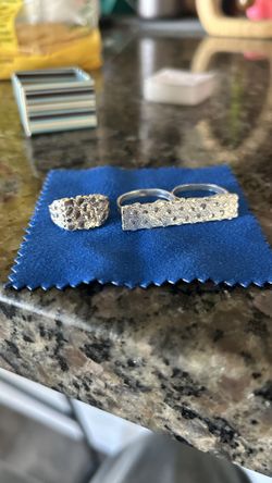 Double finger ring silver nugget with a single silver nugget ring