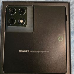 Motorola Razr Fold 2026 • New  • T MOBILE Only!