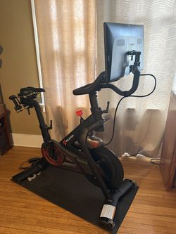 Peloton with Swivel Screen Upgrade