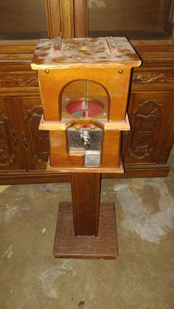 Bubble gum machine