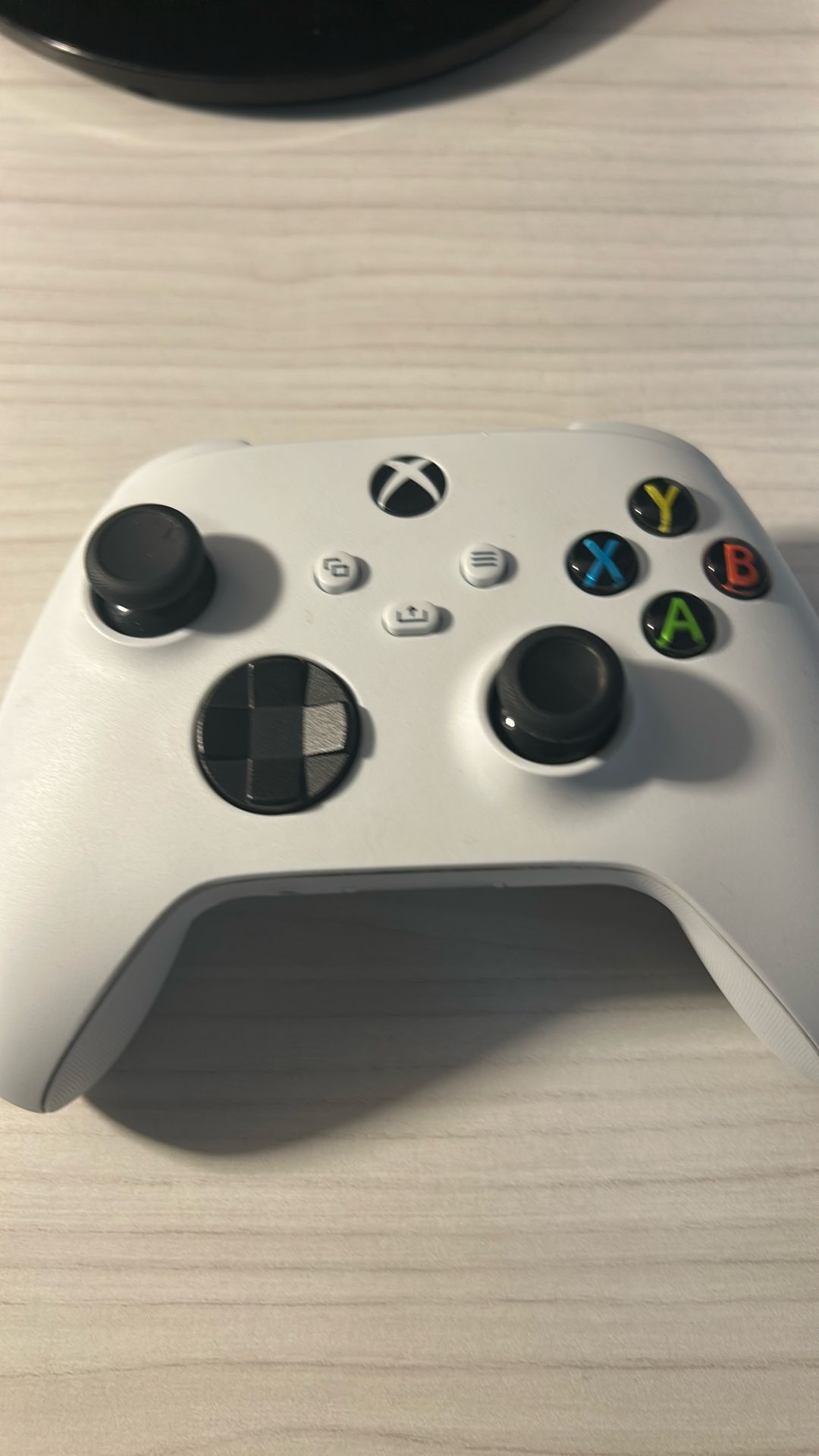 Used Xbox Controller (with stick drift)