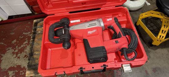 15 LB Milwaukee SDS -MAX Demolition Hammer
