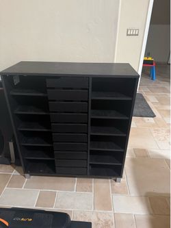Shoe stand