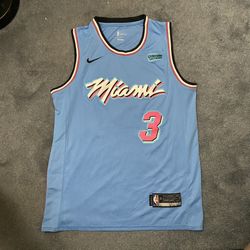 Miami Heat  Dwyane Wade Jersey (Mens Large)