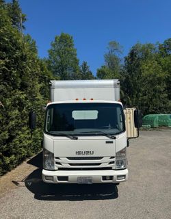 2017 Isuzu Box Truck