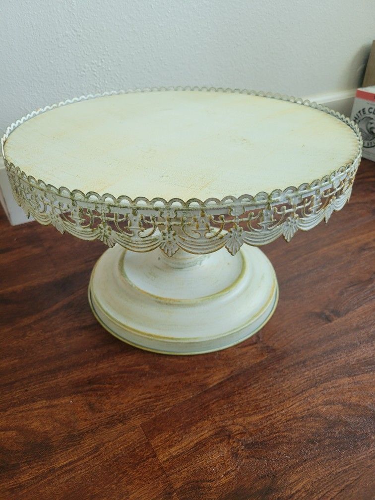 Shabby Chic Cake Stand