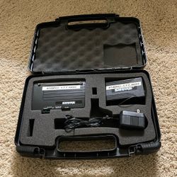 Shure Wireless Receiver T3 CA And Transmitter T1 CA In Case Shure Wireless Receiver T3 CA And Transmitter T1 CA