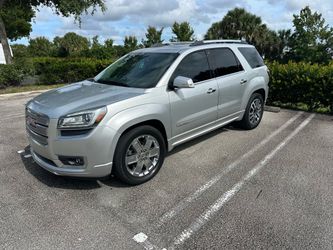 GMC Acadia (Denali)