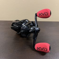 Quantum Smoke PT KVD Baitcasting Reel