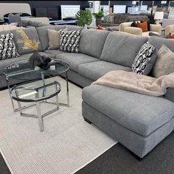 AP- Gray U Shaped Sectional Couch With Chaise// Financing & Delivery 