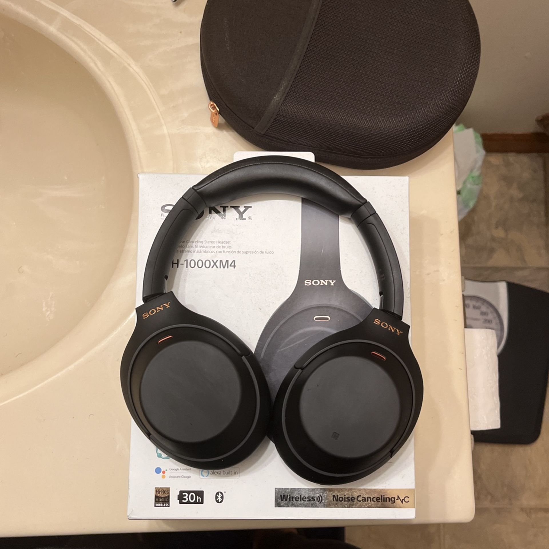 Sony  Wh-1000xm4 Wireless Headphones 