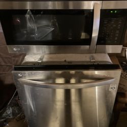 Lg  Dishwasher And Microwave 