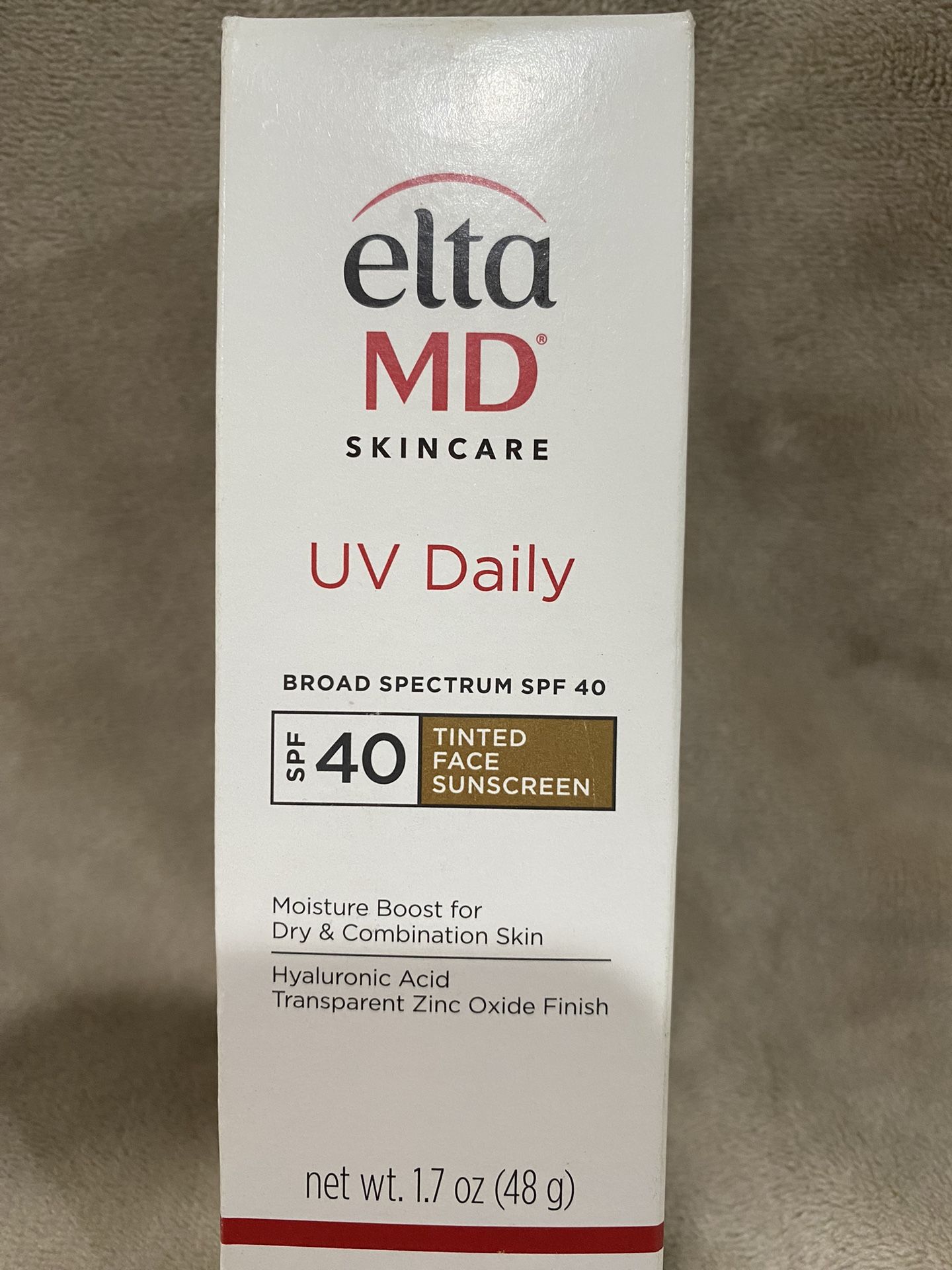 EltaMD UV Daily SPF 40 Tinted Face Sunscreen Moisturizer, Tinted Moisturizer for Face with SPF, Great for Dry, Combination, and Normal Skin