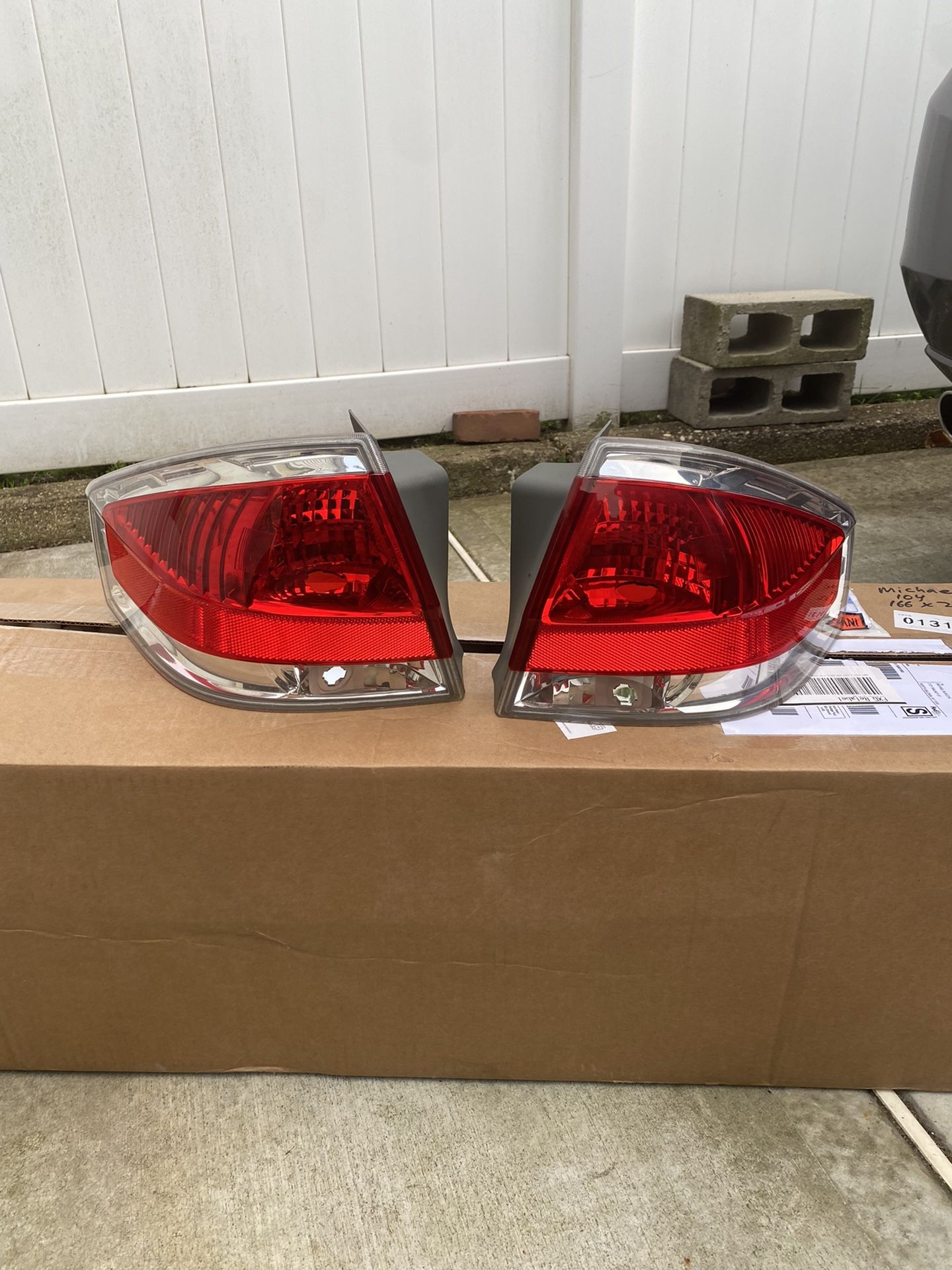 Pair Of Ford Focus Taillights