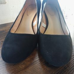 black closed toe wedge heels,