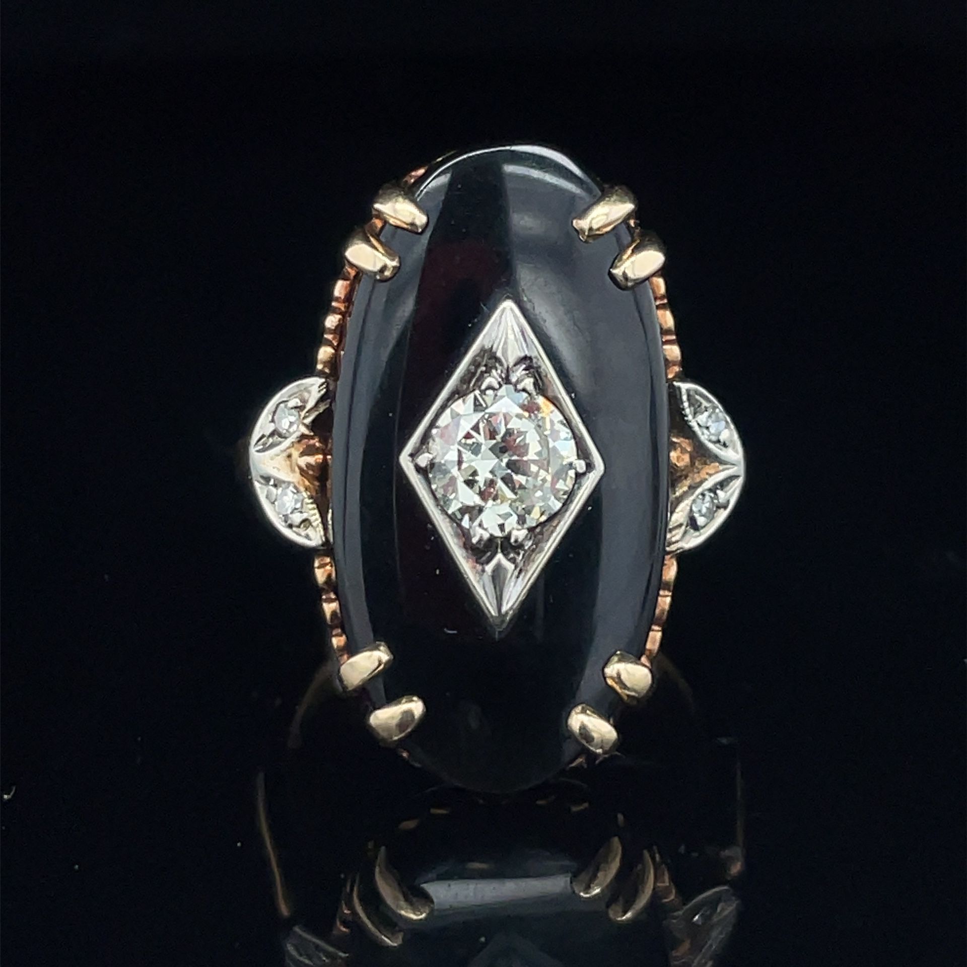 10KT Yellow Gold Onyx Diamond Ring 4.60g .5CTW Size 4 1/2 157982