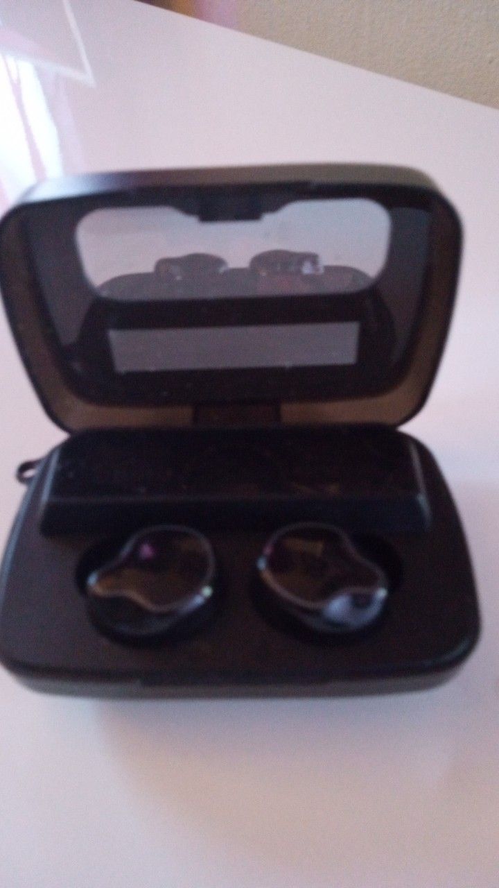 Wireless Earbuds Good Condition $15.00