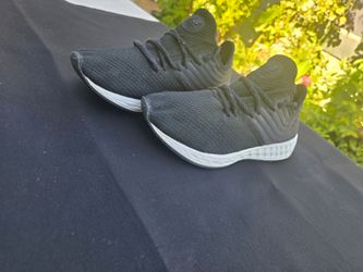 Women Nike running shoes Size 8