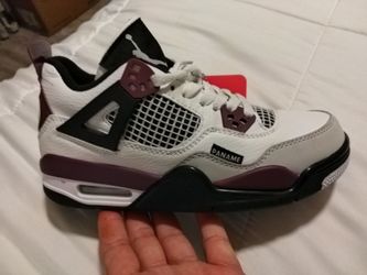 Paris Saint-Germain x Air Jordan 4 Retro 'Bordeaux'