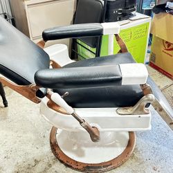 Theo A  Kochs barber chair