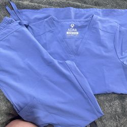 ADAR Addition Women's Go-Basic Scrub Set