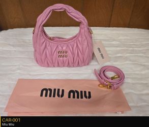 Elegancia Rosa Miu Miu