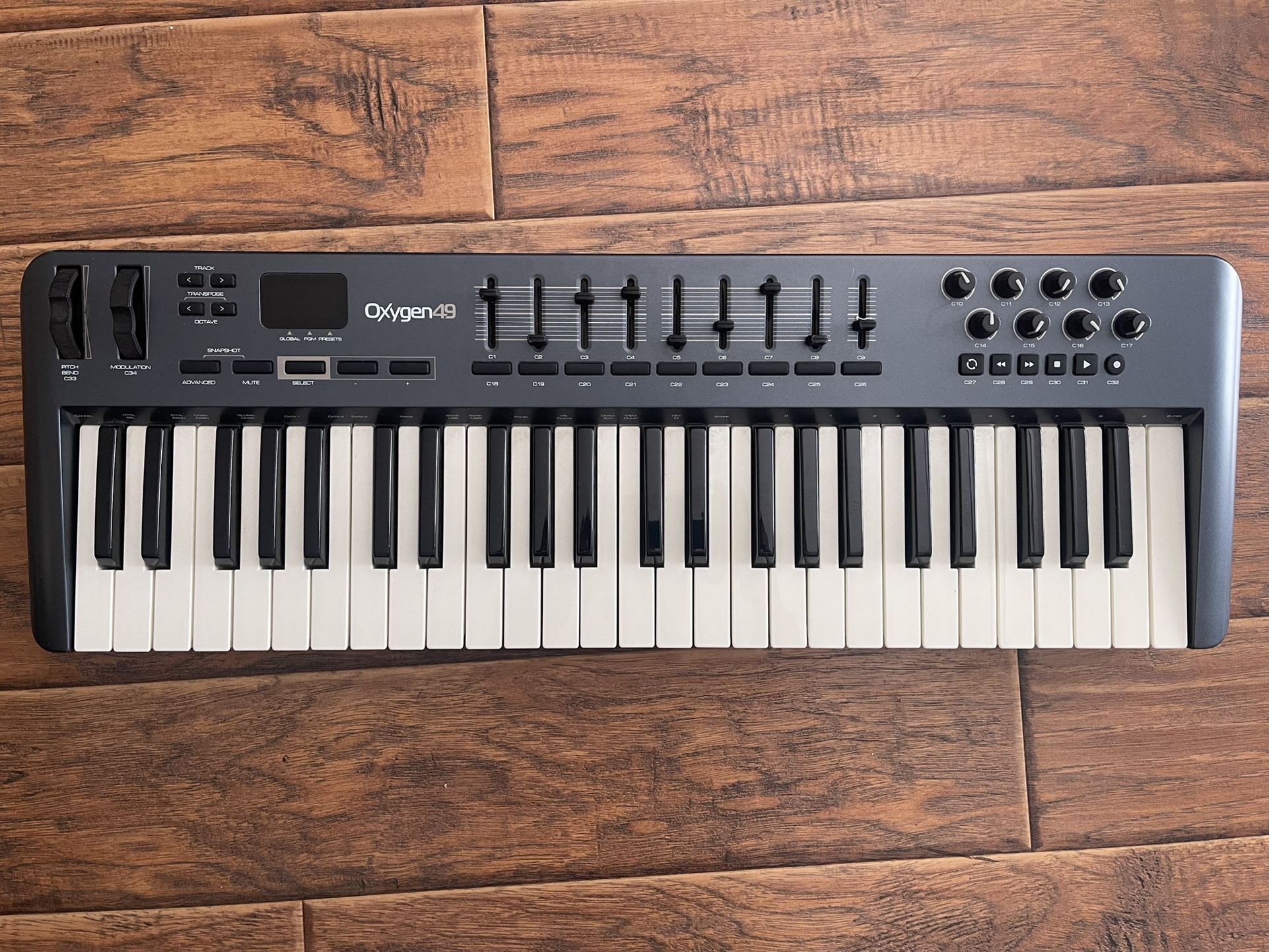 M-Audio Oxygen 49 MIDI Controller
