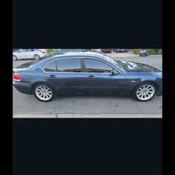 BMW 745Li 