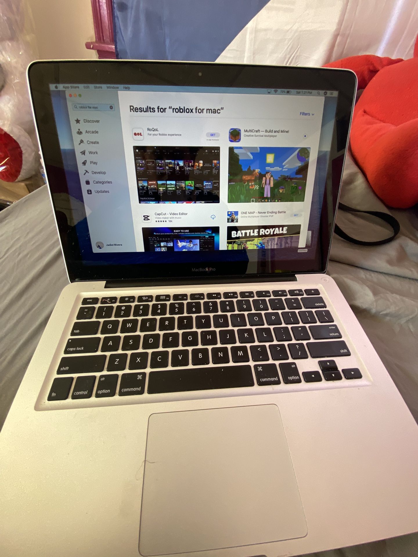No Charger!!! Mac Book Pro 13 Inch