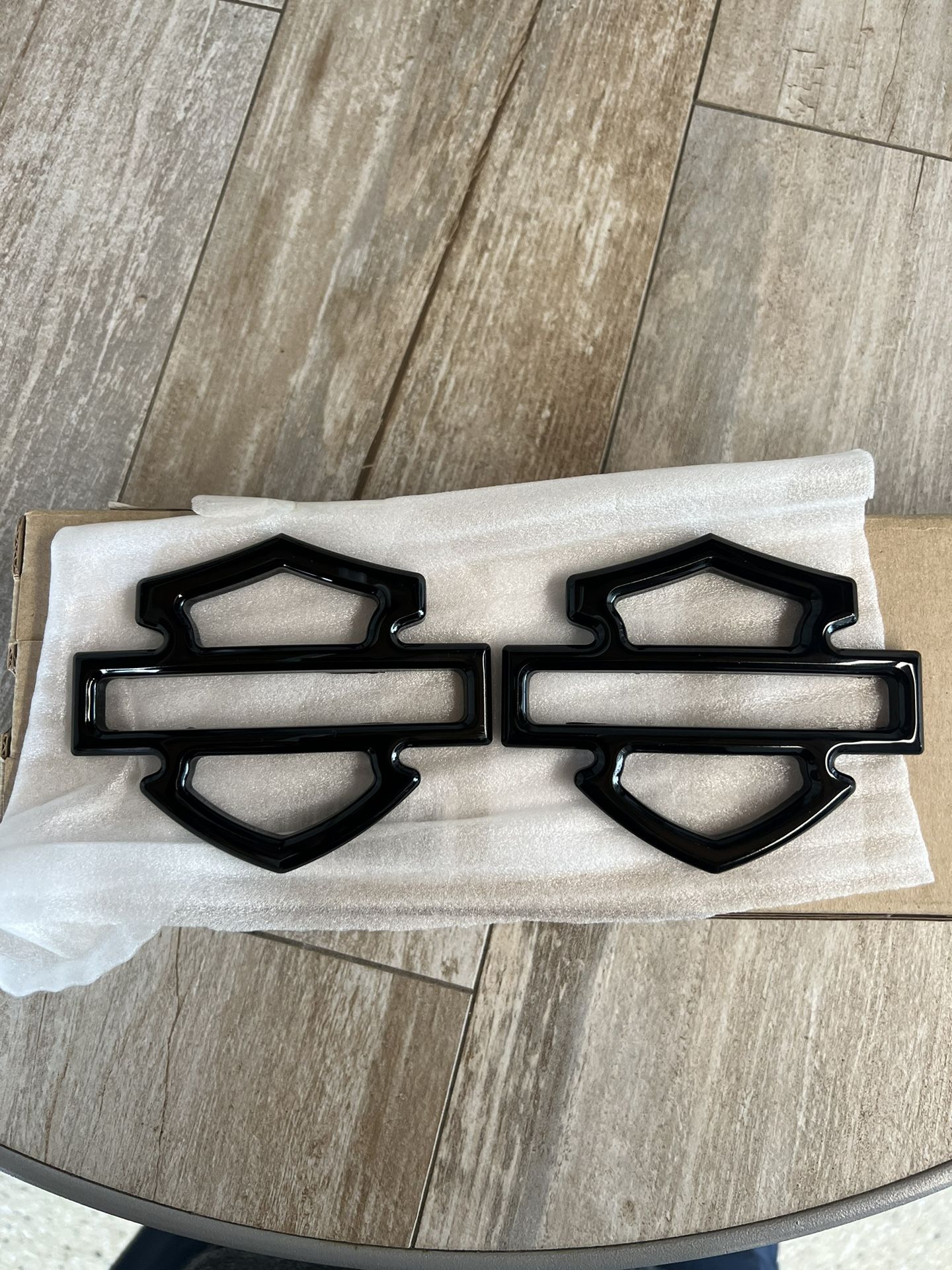 Harley Davidson CVO Style Tank Emblems