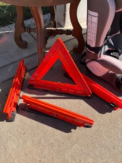 Roadside reflectors