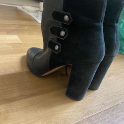 Size 7 Boots For Sale
