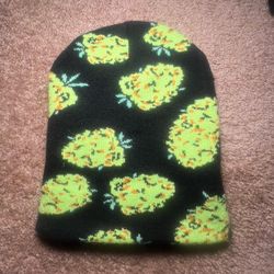  Glow in the dark mushroom beanie