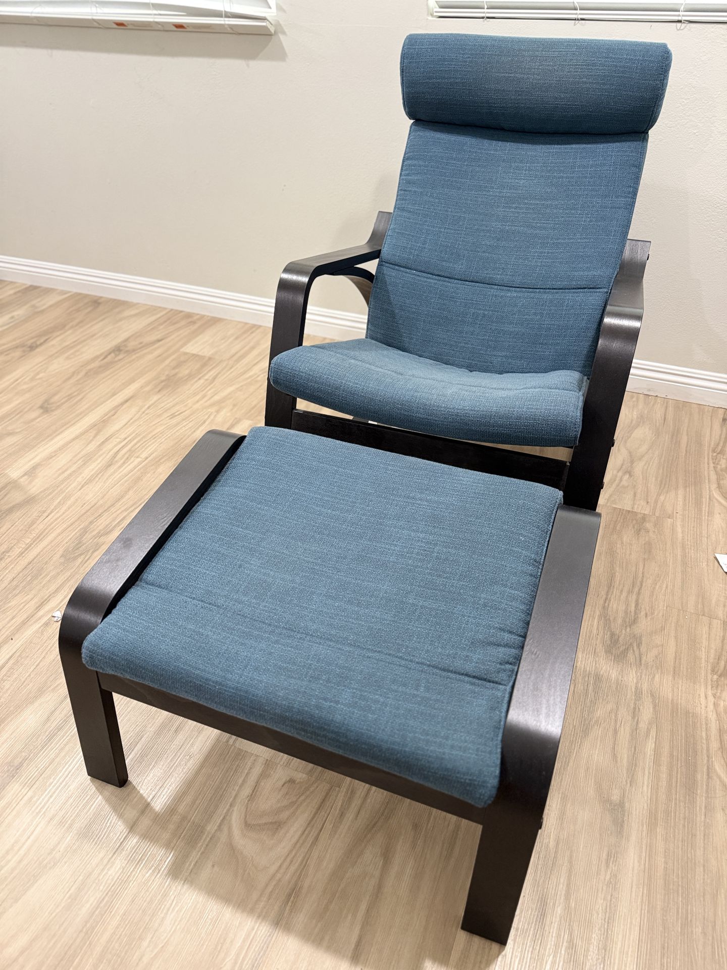 Ikea POÄNG Armchair, black-brown/Hillared dark blue - Used